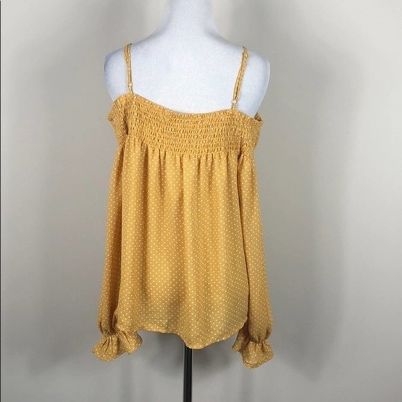 Ultra Flirt Top Smocked Off the Shoulder Yellow Polka Dotted Woman's Size L - Picture 4 of 6